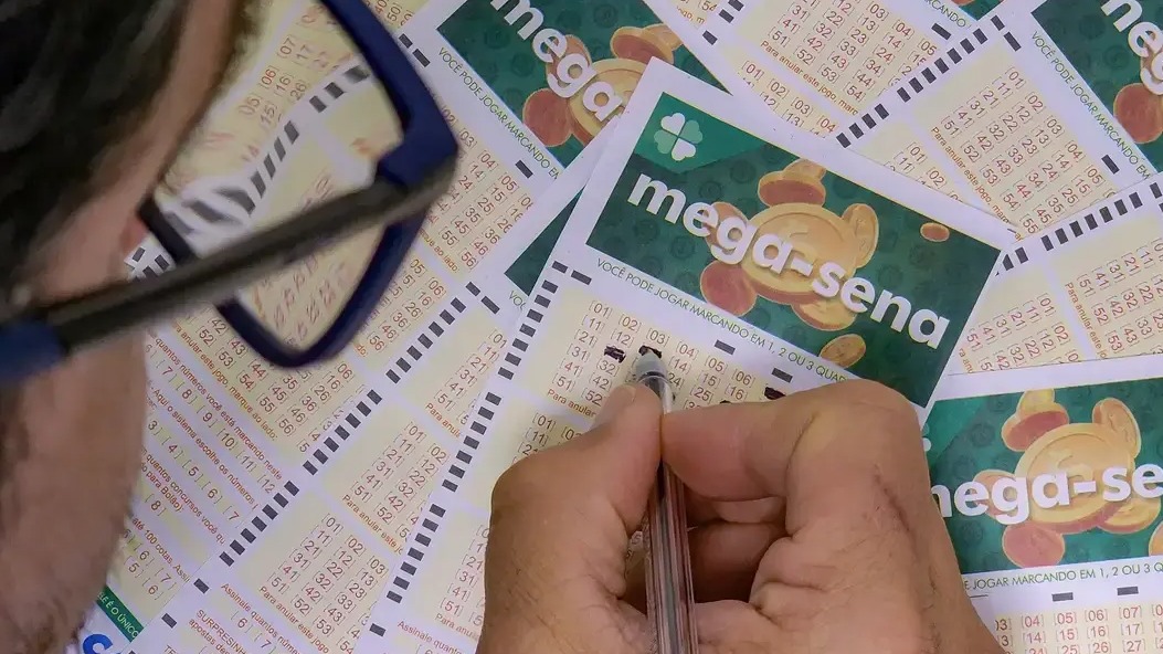 R$ 170 milhões na Mega-Sena: veja as dezenas e até quando apostar
