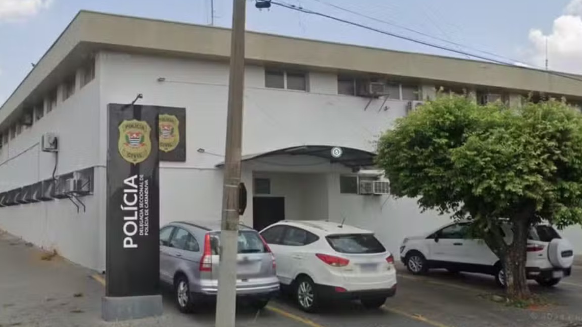 Pastor derruba portão de motel de Catanduva (SP) após morte em suíte