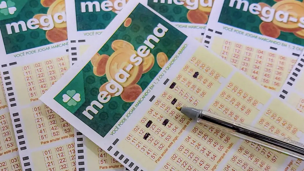 R$ 300 milhões hoje: veja até que horas apostar na Mega-Sena