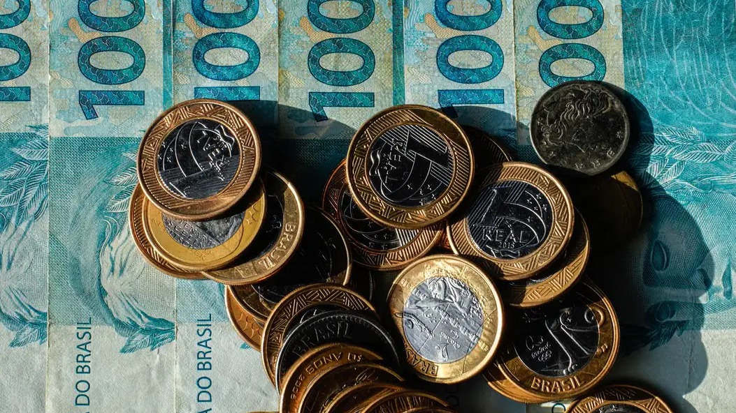 Saque-aniversário do FGTS: trabalhadores podem antecipar até 5 parcelas até março de 2027